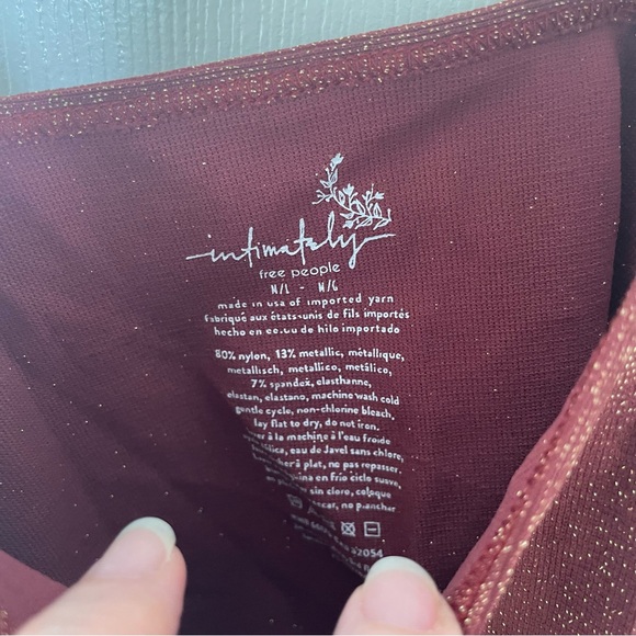 NEW W / O TAGS Free People Brami Cami Crop Tank Red Gold Metallic Size M / L - Picture 5 of 5